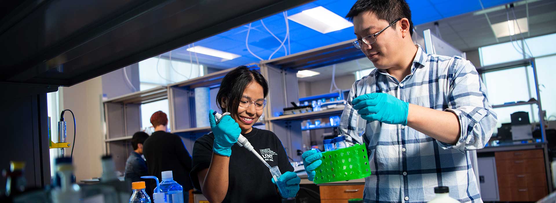 27 UNT Chemistry Students Receive Undergraduate Research Fellowships